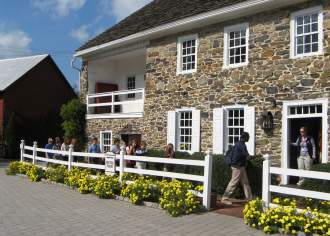 Support These Women-Owned Eateries, Breweries, and Distilleries in Pennsylvania