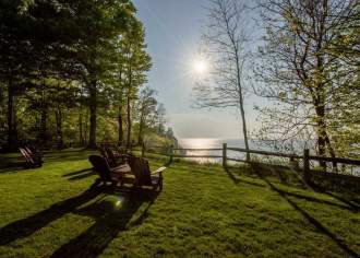 Stunning Lakeside Views on Lake Erie