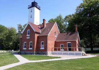 Your Guide to Lighthouses in Erie