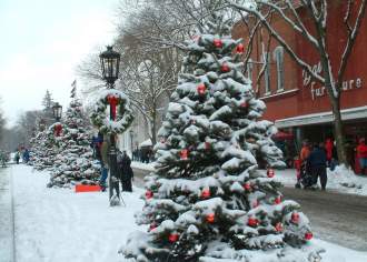 Holiday Charm Along Pennsylvania’s Main Streets