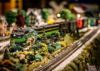 Miniature Displays and Experiences in PA