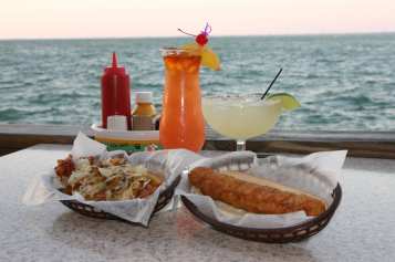 sarasota-dining-photo-Salty-Dog3.JPG