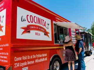 Book Local New Orleans Food Trucks to Serve Your Guests