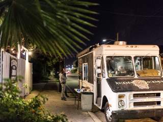 Book Local New Orleans Food Trucks to Serve Your Guests
