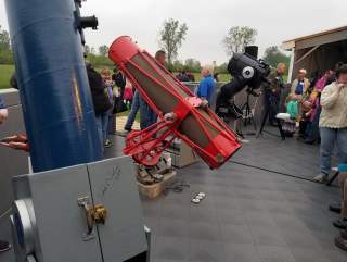 Local Space Observatory Offers Free Stargazing