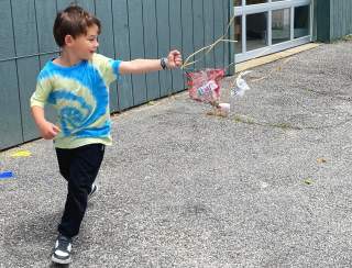 Family Day: Kite-Making + Jamestown Nature Walk