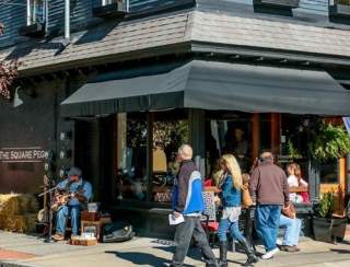 Watch Parties at Square Peg - Warren