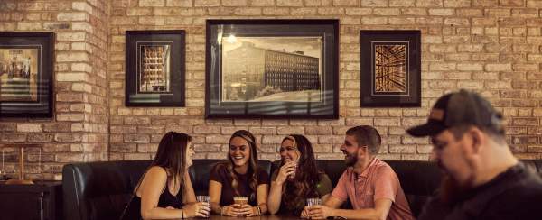 BARS & PUBS