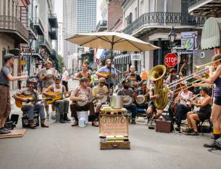 Street performers, music, musicians