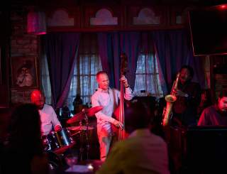 Live Music at Bayou Bar - Pontchartrain Hotel