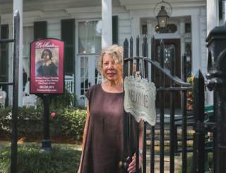 Beverly McKenna - Le Musee de FPC