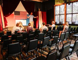 La Nuit Comedy Theater