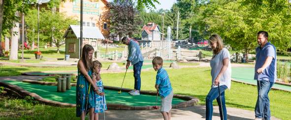 Barnyard Swing Mini Golf & Family Fun Center