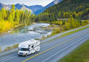 RV tours on the Seward Highway outside Anchorage