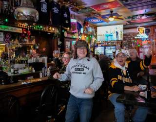 jerry's neighborhood bar in oshkosh, wisconsin