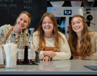 Pat explores Elsewhere Market and Coffeehouse in Oshkosh, WI