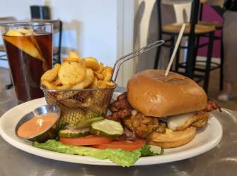 The Pub Spirits & Craft Kitchen