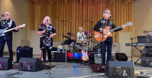 Concerts in the Park - Glenn and Maggy
