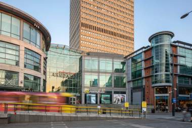 A weekend of beauty is heading to Manchester Arndale