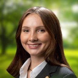 Carrie Cavitt Headshot