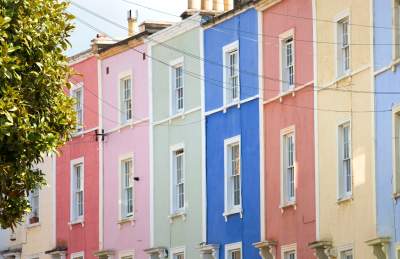 A row of multi-coloured houses in the Cliftonwood area of West Bristol - credit Paul Box