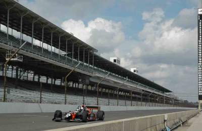 Indy Racing Experience 1