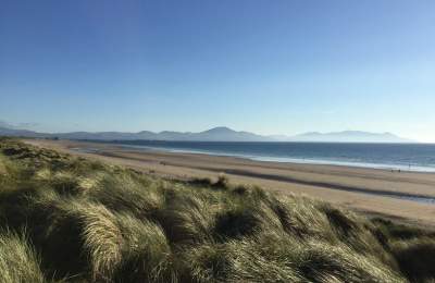 19 banna beach overlooking the bay and brandon mountains