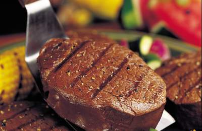 Omaha Steaks: the perfect gift for the meat lover in your life