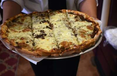 Pizza King: 2021 Omaha Metropolitan Area Tourism Award Winner