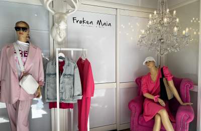 utstillingsvindu på Frøken Maia i Lyngdal