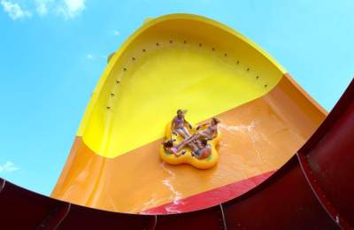 Raging Waves Waterpark