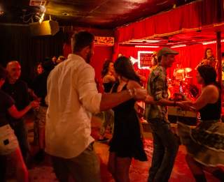 Best Dive Bars in Austin