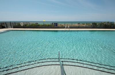 Sterling Breeze Pool View