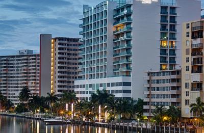 Enjoy water views and warm Fort Lauderdale weather