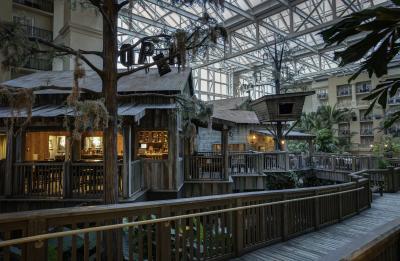 Old Hickory Steakhouse in Everglades Atrium
