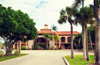 Port of the Islands Entrance