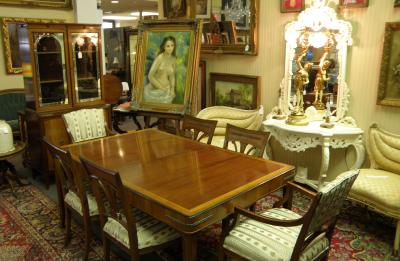 Dining Table with inlay and ormalu (2 leaves) , six chairs and a matching china cabinet