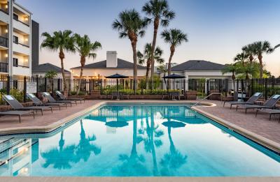 Outdoor Pool at the Courtyard Tampa Westshore/Airport