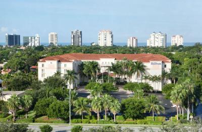 Hilton Naples Exterior