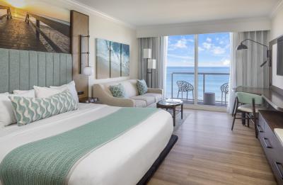 Oceanfront King Guestroom with Balcony