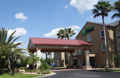 Welcome to Holiday Inn Express & Suites Port Charlotte, FL