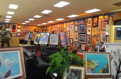 Art Gallery & Paint and Wine Events