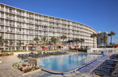 Oceanfront Pool Deck