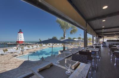 Lighthouse Grill Rest & Pool