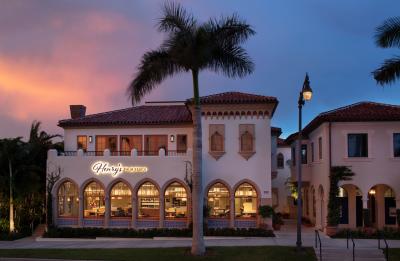 Henry's Palm Beach