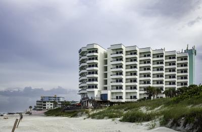 Best Western Hotel & Suites New Smyrna Beach- Exterior