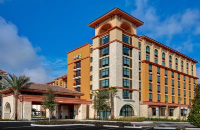 Home2 Suites by Hilton Orlando at FLAMINGO CROSSINGS® Town Center