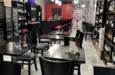 Bar picture - main room