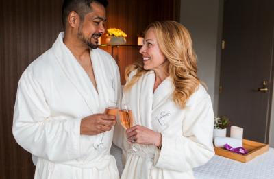 Couple in couples treatment room