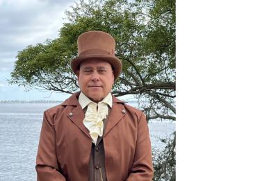Tour Guide Bob Scallan